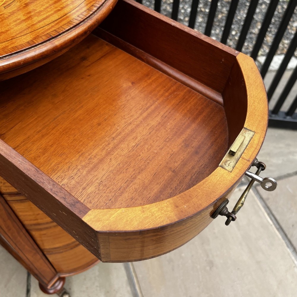 A Fine Quality Late Victorian Period Satinwood Kidney Shaped Desk View XII