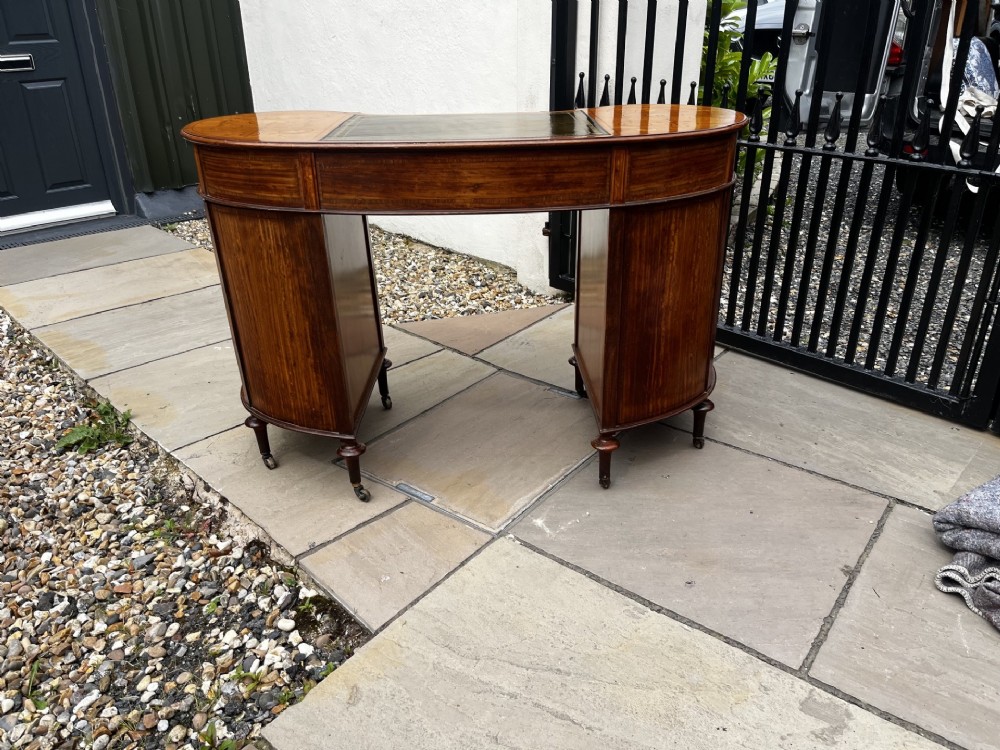 A Fine Quality Late Victorian Period Satinwood Kidney Shaped Desk View XIII
