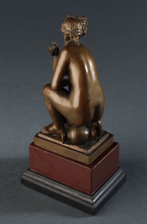 GRAND TOUR CABINET BRONZE OF CROUCHING VENUS - ADDITIONAL PHOTO 1