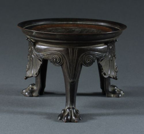 grand tour bronze tripod stand - CATEGORY: ANTIQUE METAL - DATED 19TH CENTURY