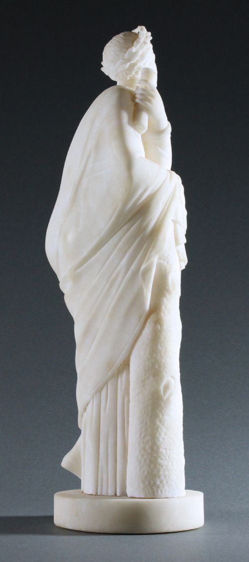 19TH CENTURY GRAND TOUR STATUE OF CLIO IN ALABASTER - ADDITIONAL PHOTO 4