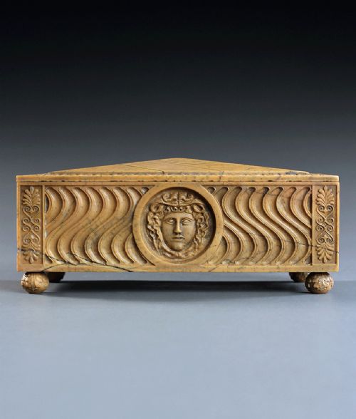 GRAND TOUR SARCOPHAGUS CASKET IN SIENA MARBLE