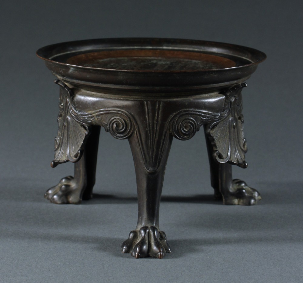 Grand Tour Bronze tripod stand