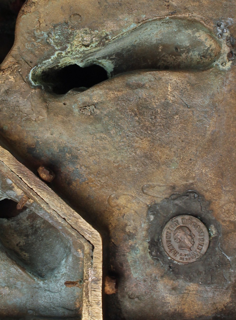 Large bronze of the Diane de Gabies View V
