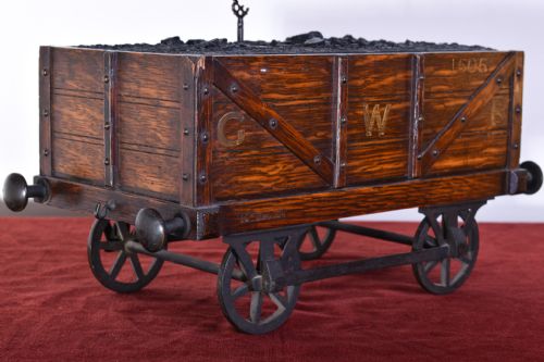 19TH CENTURY OAK RAILWAY HUMIDOR - ADDITIONAL PHOTO 5