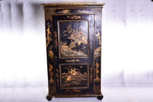 early 19th century chinoiserie hall cupboard - CATEGORY: ANTIQUE CUPBOARDS - DATED 1850