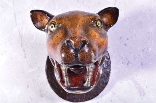 STRIKING PAIR OF HAND PAINTED LEOPARD HEADS - ADDITIONAL PHOTO 7