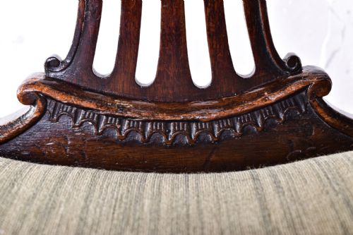 A SET OF FOUR GEORGE III PERIOD HONEYSUCKLE DINING CHAIRS - ADDITIONAL PHOTO 4