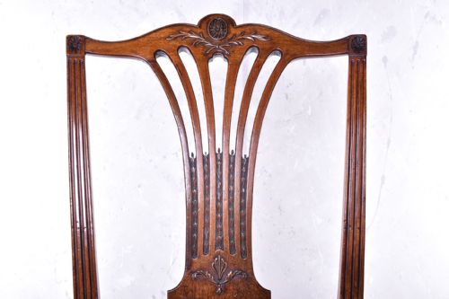 A FINE GEORGE III FANBACK CHAIR - ADDITIONAL PHOTO 4