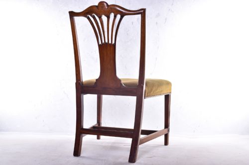 A FINE GEORGE III FANBACK CHAIR - ADDITIONAL PHOTO 7