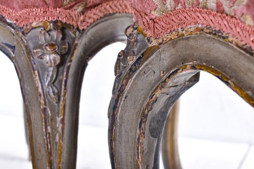 A PAIR OF LOUIS XV PAINTED SIDE CHAIRS - ADDITIONAL PHOTO 2