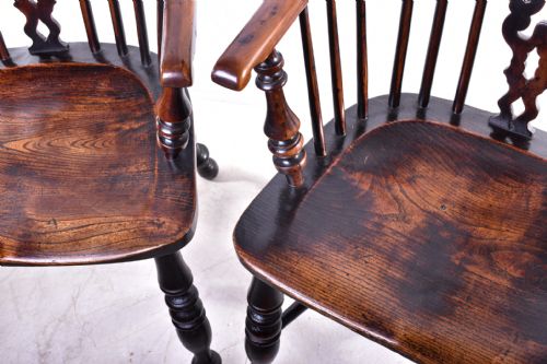 A PAIR OF BEST LOW WINDSOR CHAIRS - ADDITIONAL PHOTO 4
