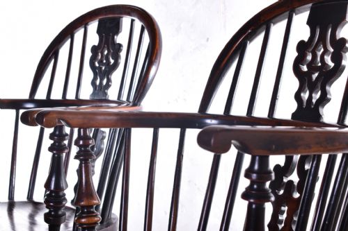 A PAIR OF BEST LOW WINDSOR CHAIRS - ADDITIONAL PHOTO 8