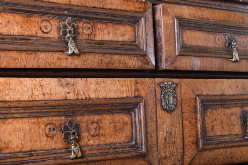 LATE 17TH CENTURY GEOMETRIC CHEST OF DRAWERS - ADDITIONAL PHOTO 1