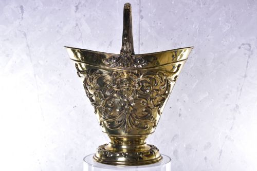 19th century brass coal bucket - CATEGORY: ANTIQUE FIREPLACES - DATED VICTORIAN