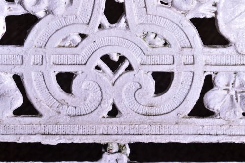 COALBROOKDALE NASTURTIUM GARDEN SEAT - ADDITIONAL PHOTO 3