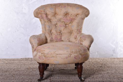 HOWARD STYLE BEDROOM CHAIR - ADDITIONAL PHOTO 4