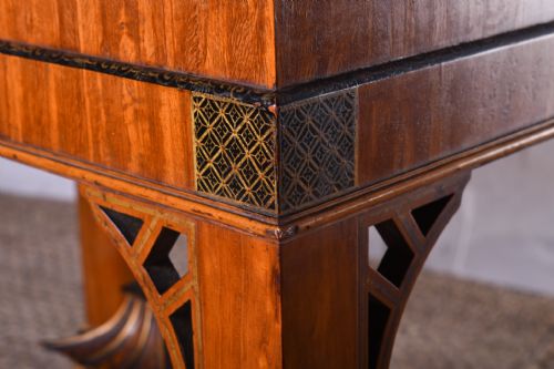 FIGURED SATINWOOD PAGODA SIDE TABLE - ADDITIONAL PHOTO 3
