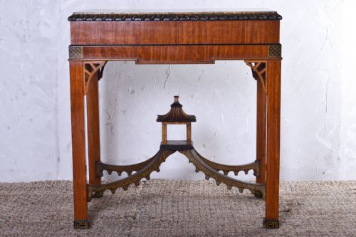 FIGURED SATINWOOD PAGODA SIDE TABLE - ADDITIONAL PHOTO 4