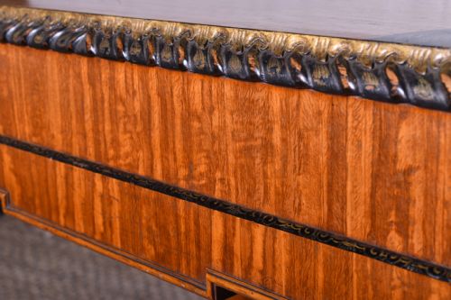 FIGURED SATINWOOD PAGODA SIDE TABLE - ADDITIONAL PHOTO 5