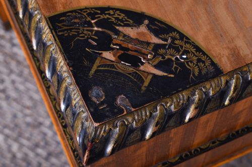 FIGURED SATINWOOD PAGODA SIDE TABLE - ADDITIONAL PHOTO 7