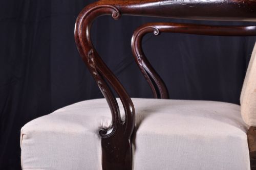 GEORGE III MAHOGANY LIBRARY CHAIR - ADDITIONAL PHOTO 1