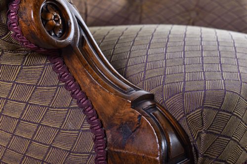 DEEP SEATED VICTORIAN ARMCHAIR - ADDITIONAL PHOTO 3