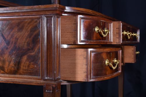 HOWARD SONS DRESSING TABLE - ADDITIONAL PHOTO 4