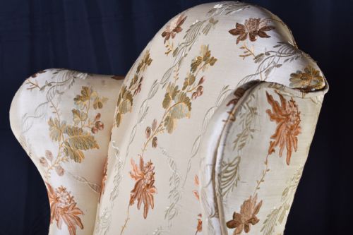 18TH CENTURY STYLE WINGBACK ARMCHAIR - ADDITIONAL PHOTO 7