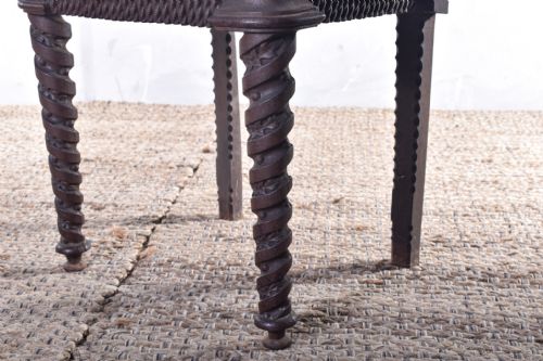 19TH CENTURY CAST IRON CHAIR - ADDITIONAL PHOTO 6