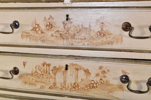 GEORGIAN CHINOISERIE CHEST - ADDITIONAL PHOTO 1