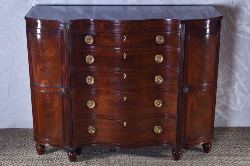 a george iv mahogany serpentine side cabinet - CATEGORY: ANTIQUE SIDEBOARDS - DATED VICTORIAN