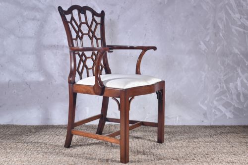 CHINESE MANWARING STYLE OPEN ARMCHAIR - ADDITIONAL PHOTO 4