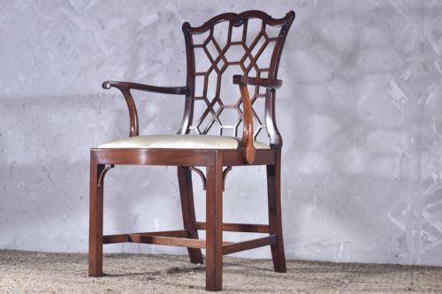 CHINESE MANWARING STYLE OPEN ARMCHAIR - ADDITIONAL PHOTO 5