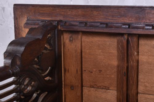 GOTHIC REVIVAL CENTRE TABLE - ADDITIONAL PHOTO 8