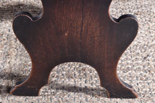 PAIR OF GEORGE III SGABELLO HALL CHAIRS - ADDITIONAL PHOTO 3