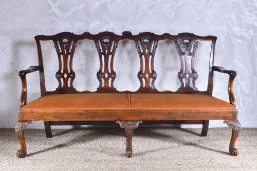 chippendale style mahogany settee - CATEGORY: ANTIQUE SOFAS - DATED 19TH CENTURY