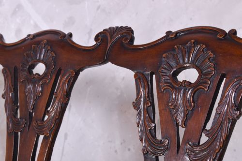 CHIPPENDALE STYLE MAHOGANY SETTEE - ADDITIONAL PHOTO 2