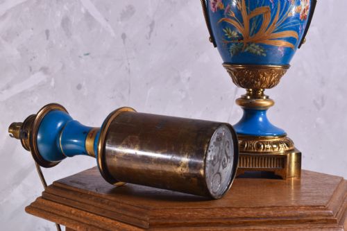 PORCELAIN SEVRES STYLE LAMP - ADDITIONAL PHOTO 6