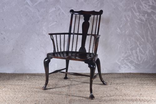 comb back windsor chair - CATEGORY: ANTIQUE CHAIRS - DATED 19TH CENTURY