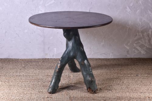 RUSTIC LOG TABLE - ADDITIONAL PHOTO 2
