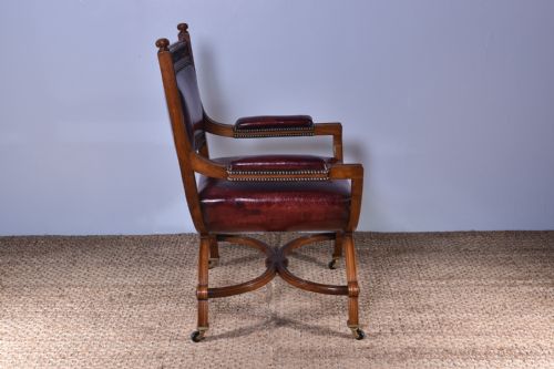 FIGURED WALNUT XFRAME ARMCHAIR - ADDITIONAL PHOTO 4