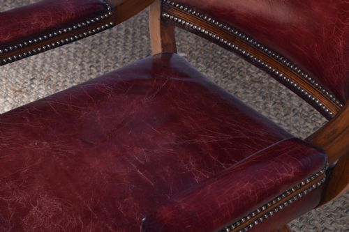 FIGURED WALNUT XFRAME ARMCHAIR - ADDITIONAL PHOTO 7