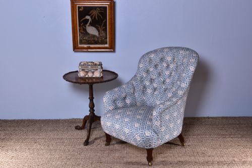 HOWARD SONS BUTTON BACK ARMCHAIR - ADDITIONAL PHOTO 4