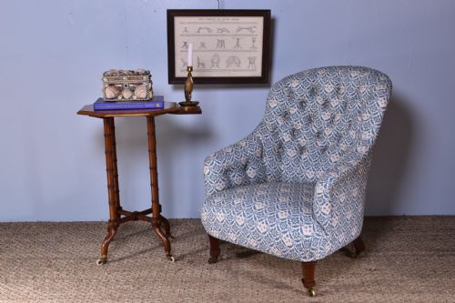 HOWARD SONS BUTTON BACK ARMCHAIR - ADDITIONAL PHOTO 1