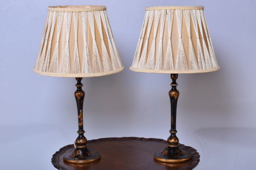 pair of chinoiserie table lamps - CATEGORY: ANTIQUE LIGHTING - DATED 1920