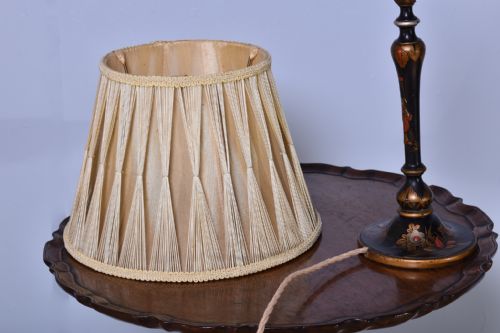PAIR OF CHINOISERIE TABLE LAMPS - ADDITIONAL PHOTO 2