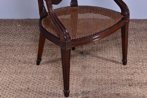 GEORGE III CARVED SHIELDBACK ARMCHAIR ATTRIBUTED TO GILLOWS - ADDITIONAL PHOTO 5