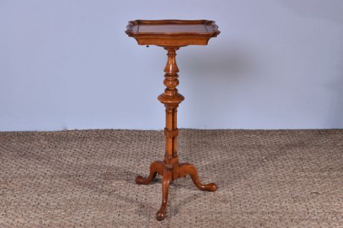 gillows flower table - CATEGORY: ANTIQUE TABLES - DATED 19TH CENTURY