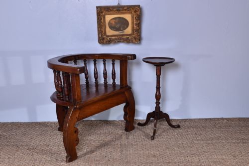 17TH CENTURY DUTCH WALNUT CAPTAINS CHAIR - ADDITIONAL PHOTO 2
